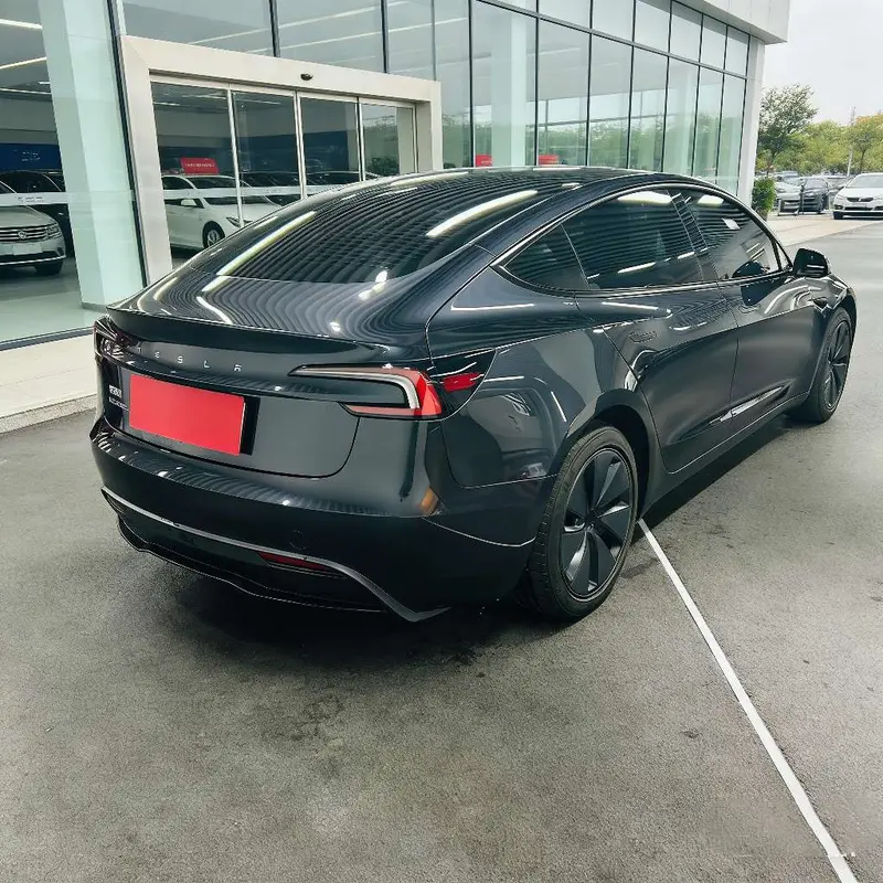 Tesla Model 3 — фото 6