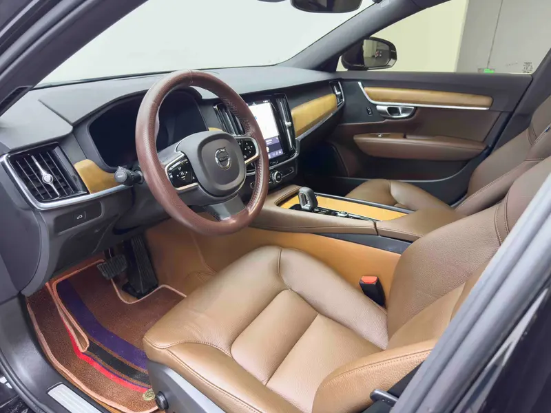 Volvo S90 — фото 11