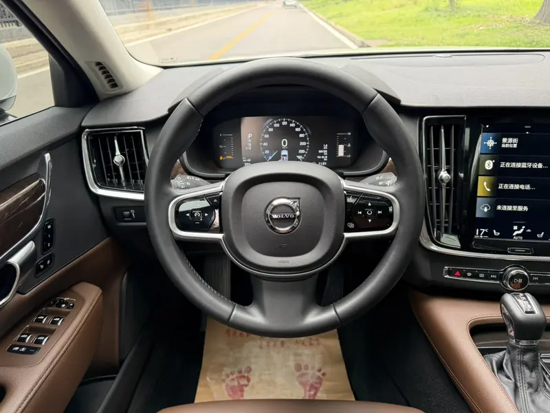 Volvo S90 — фото 7