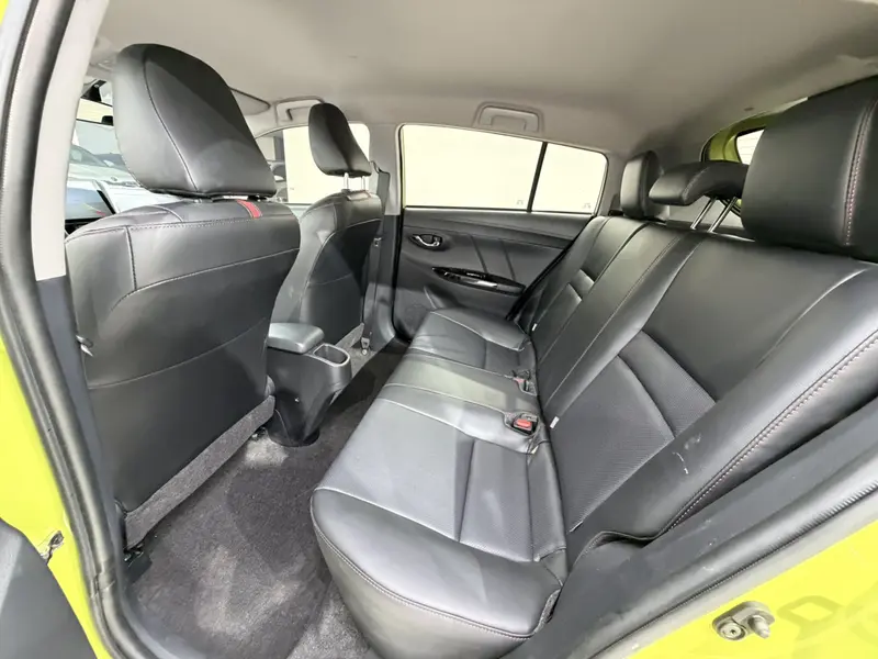 Toyota Yaris L — фото 12