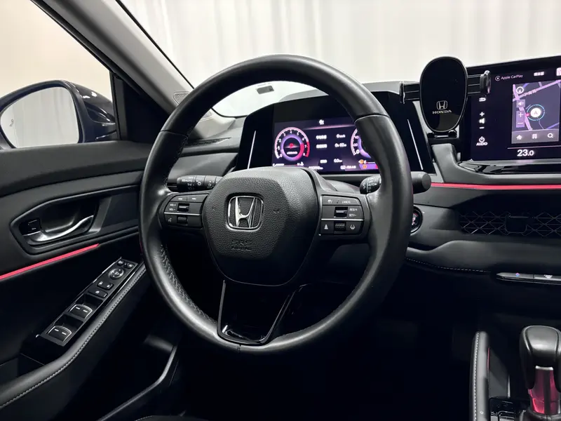 Honda Accord — фото 16