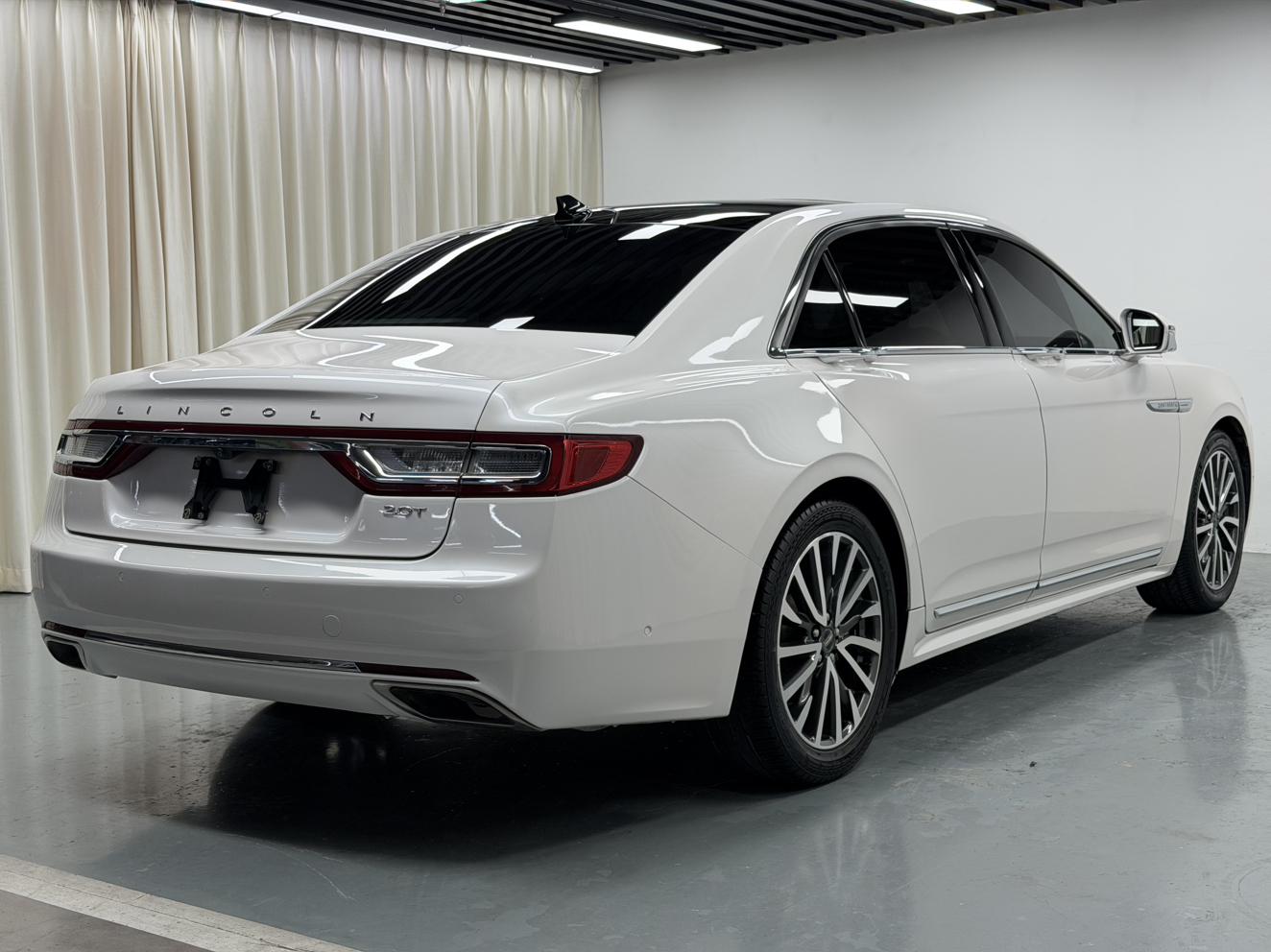 Lincoln Continental: фотография 27 из 27