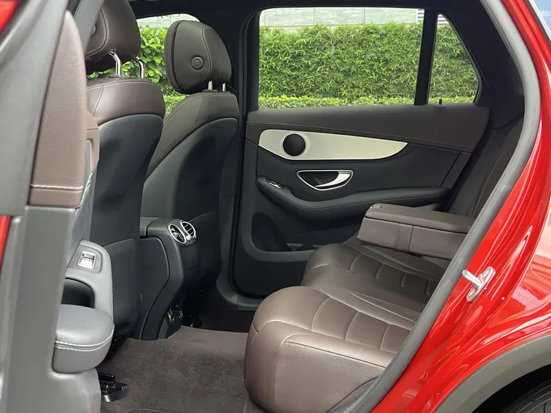 Mercedes-Benz GLC 200 L 4MATIC — фото 10