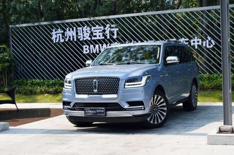 Lincoln Navigator