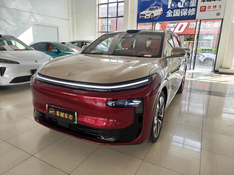 Dongfeng eπ M8