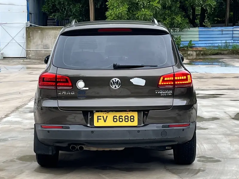 Volkswagen Tiguan — фото 6