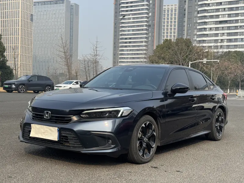 Honda Civic — фото 1