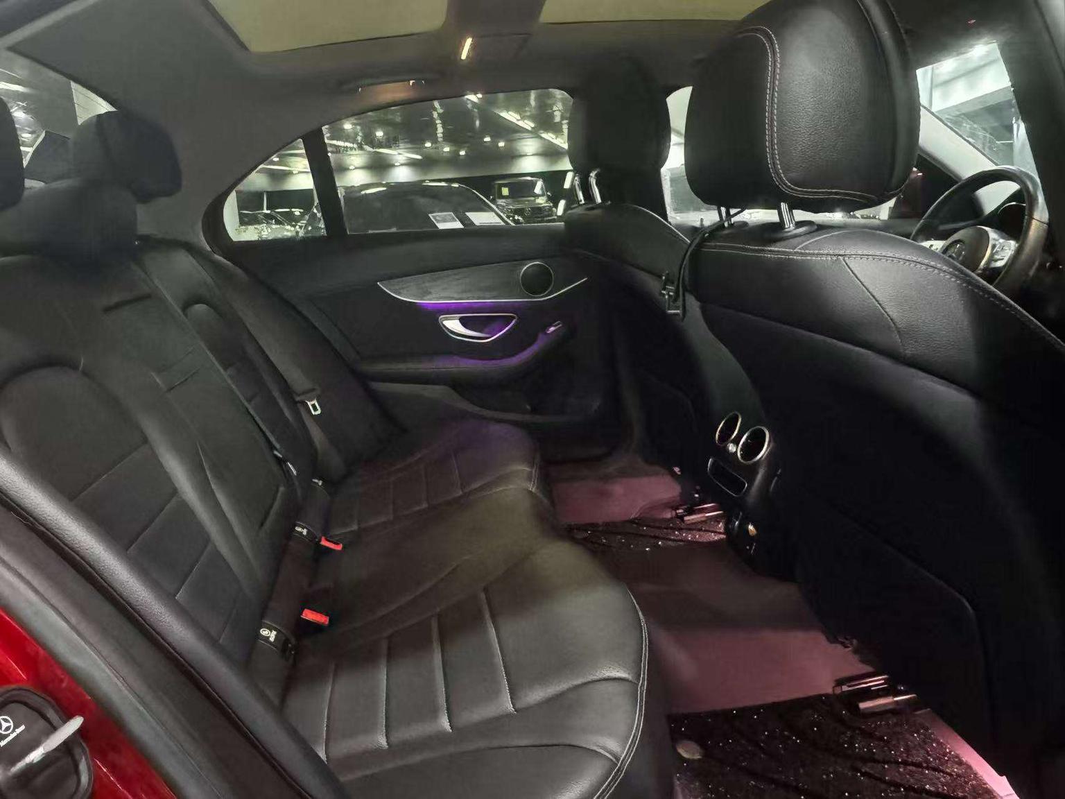 Mercedes-Benz C-Class: фотография 16 из 22