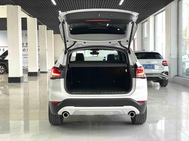 BMW X1 id 4387260 из Китая 15