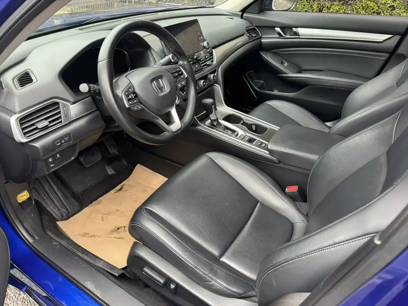 Honda Accord — фото 10
