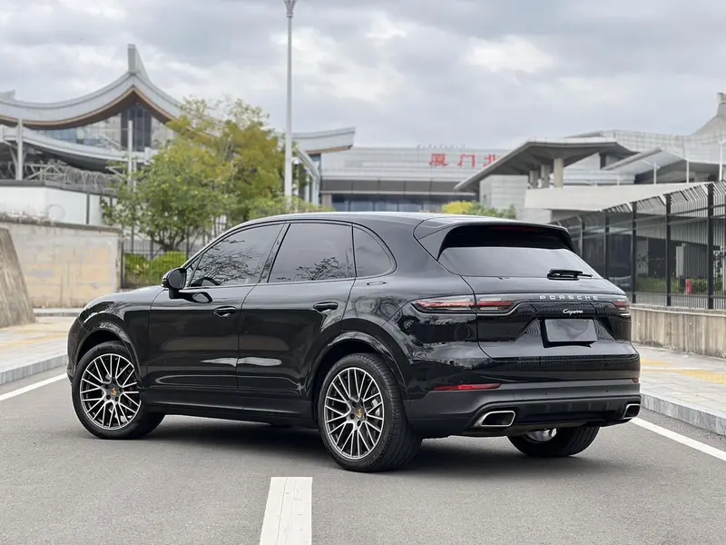 Porsche Cayenne 3.0 T — фото 4