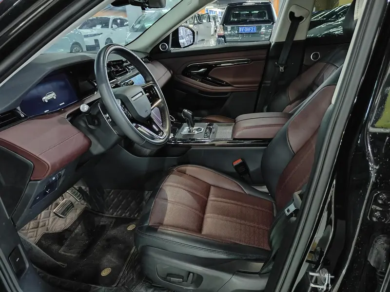 Land Rover Evoque L 249 PS R-Dynamic First Edition — фото 8