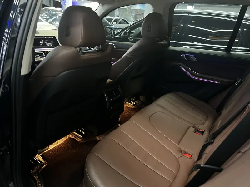 BMW X5 xDrive30i M спортпакет — фото 11