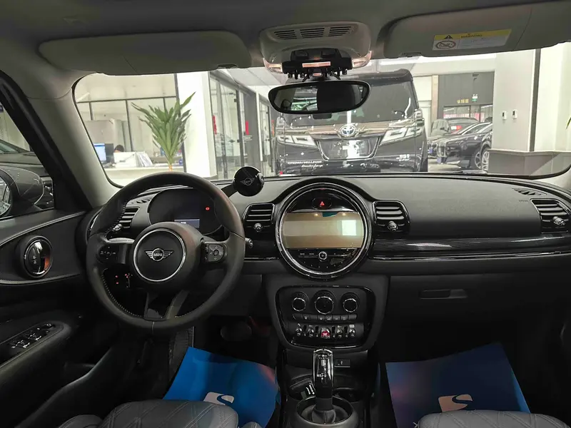 MINI CLUBMAN 1.5 T COOPER — фото 6