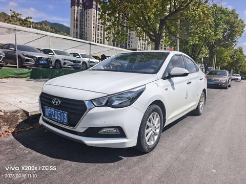 Hyundai Reina
