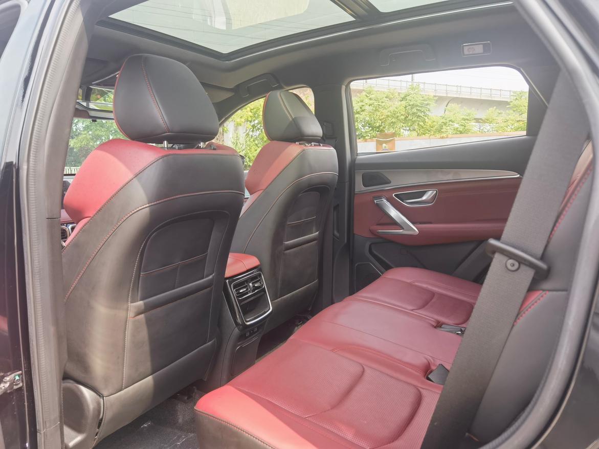 JETOUR X70 PLUS 2021 1.5T DCT Pro 7 мест
