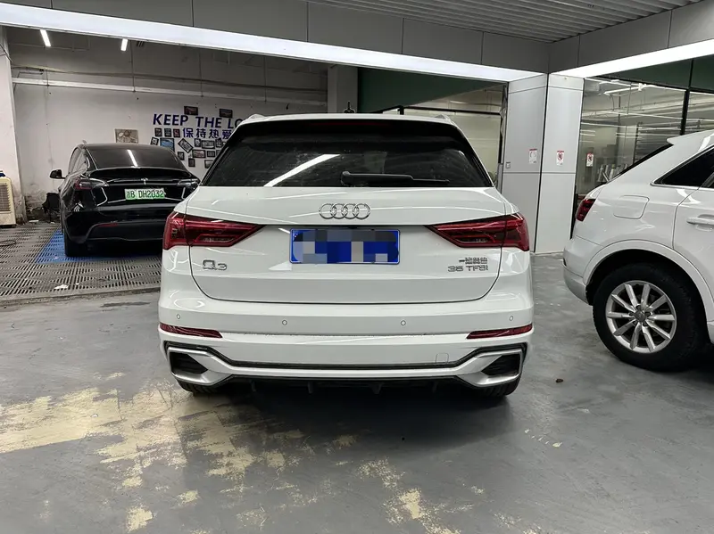 Audi Q3 — фото 5