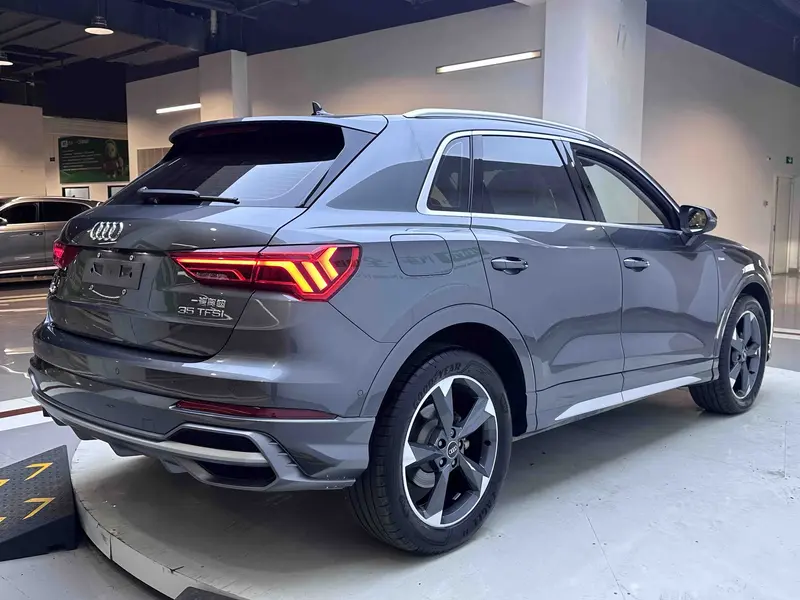 Audi Q3 — фото 7