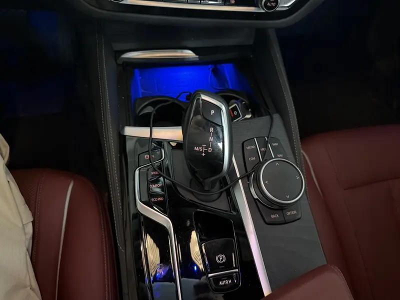 BMW 5 Series — фото 10