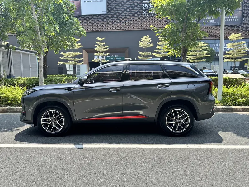 Changan CS75 PLUS — фото 4