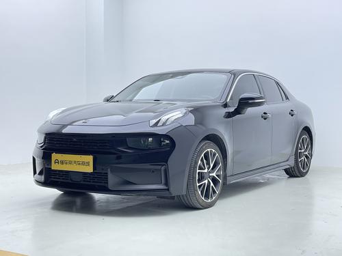 Lynk & Co 03