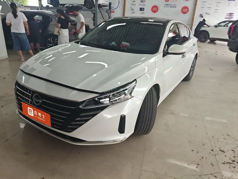 Nissan Teana 2.0 L XL-TLS
