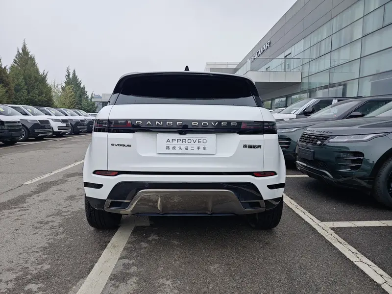 Land Rover Evoque L 2.0 T SE — фото 5
