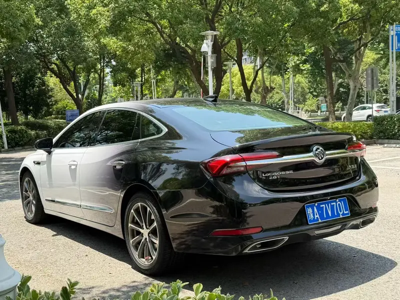 Buick LaCrosse 28T люкс — фото 4