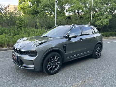 Lynk & Co 01