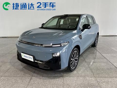 Leapmotor B10