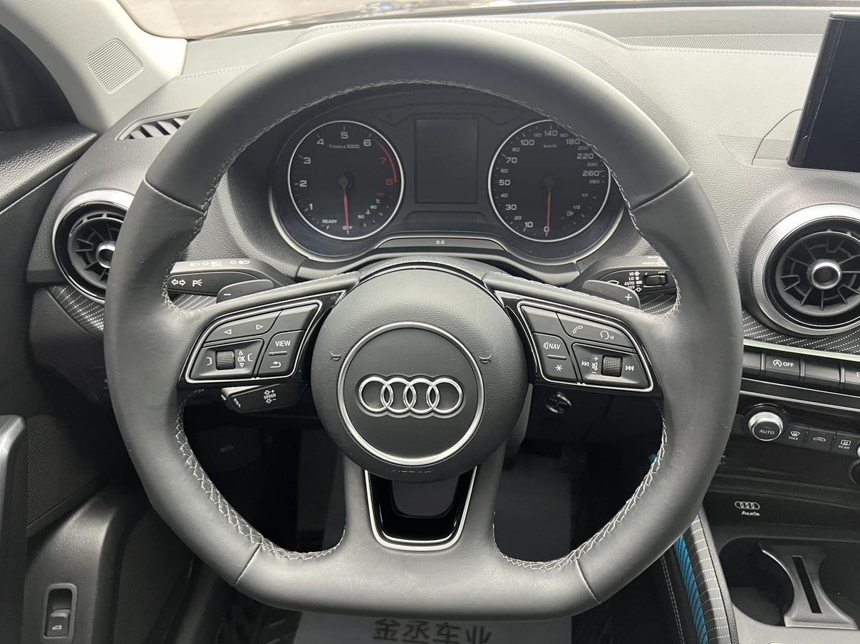 Audi Q2L — фотографии объявления, Фото 11