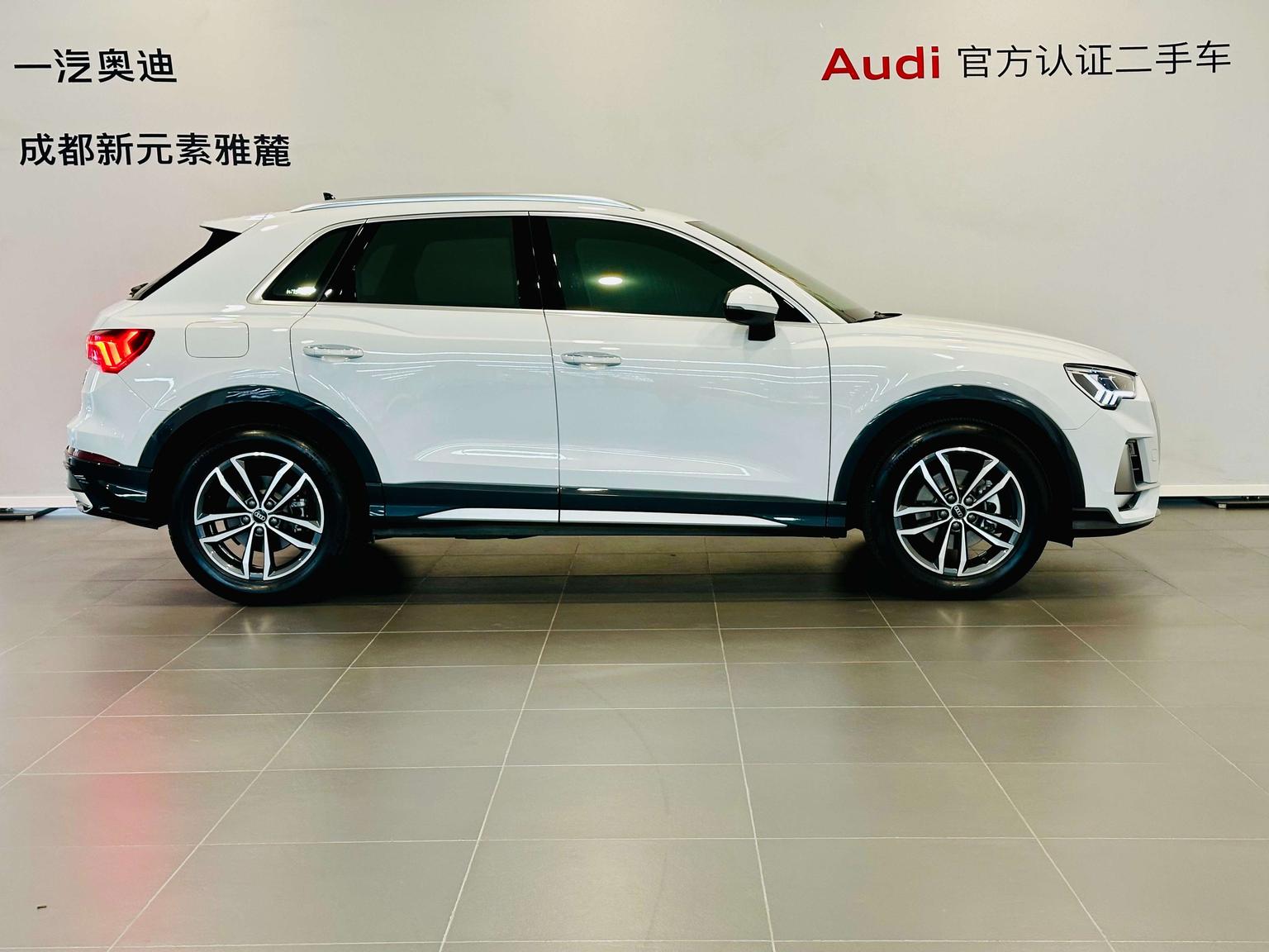 Audi Q3: фотография 3 из 16