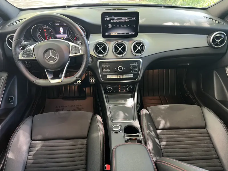 Mercedes-Benz CLA — фото 9