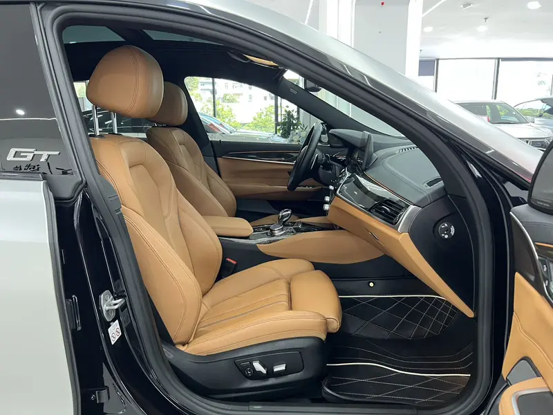 BMW 6 GT 630i — фото 13