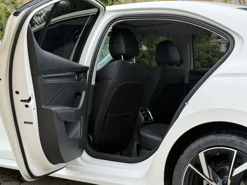 Skoda Octavia — фото 11
