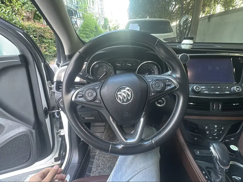 Buick Envision — фото 11
