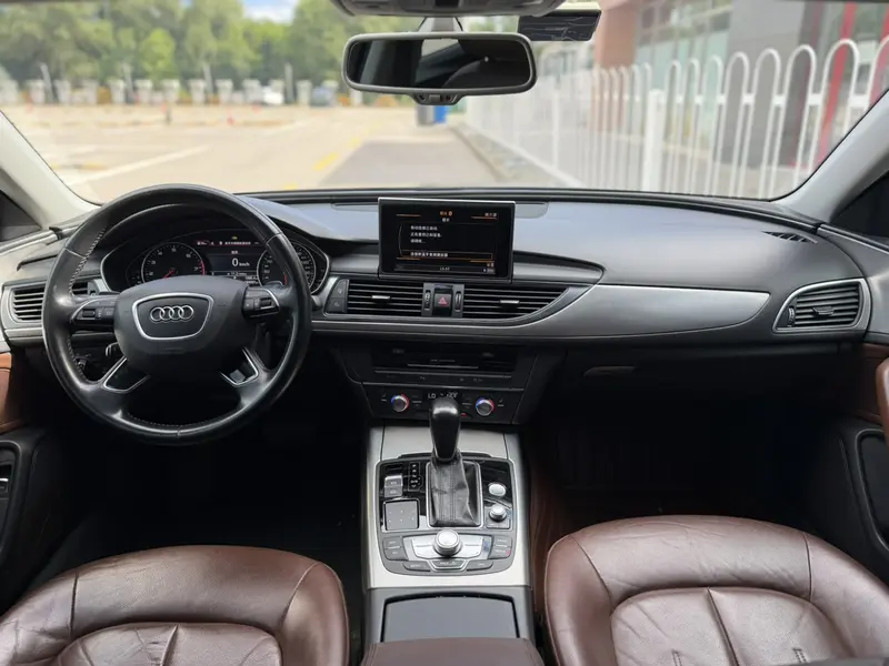 Audi A6L TFSI — фото 7