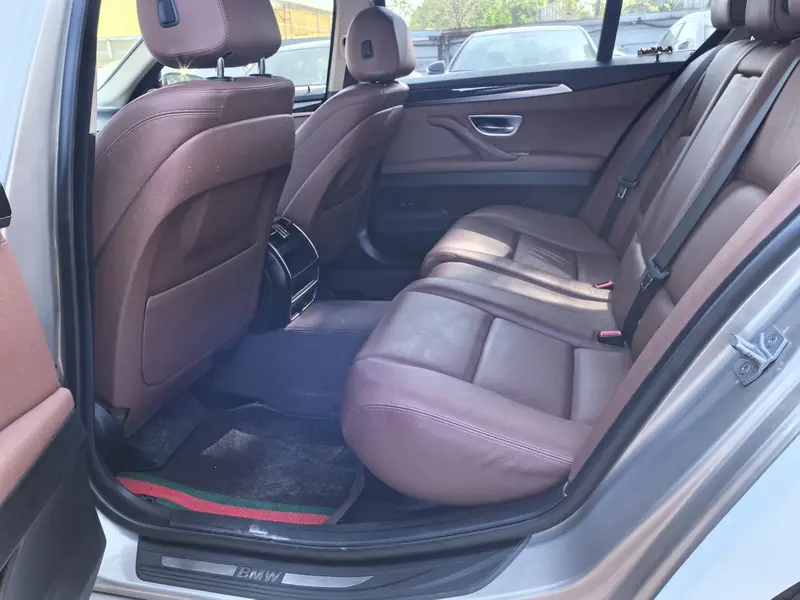 BMW 5 Series — фото 13