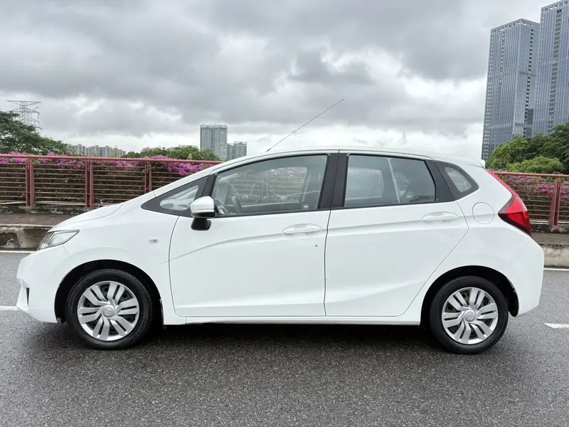 Honda Fit — фото 4