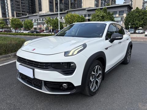 Lynk & Co 02