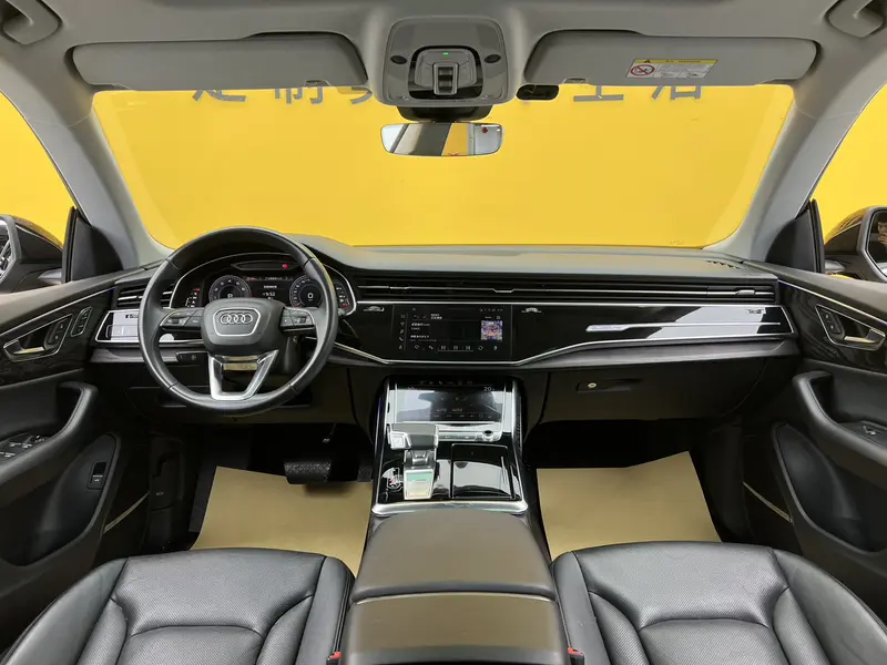 Audi Q8 — фото 10