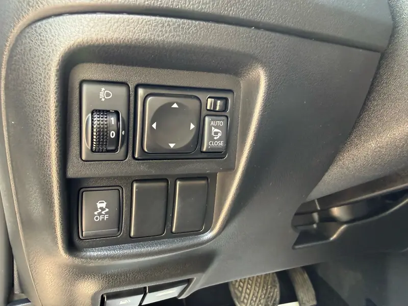 Infiniti ESQ — фото 12