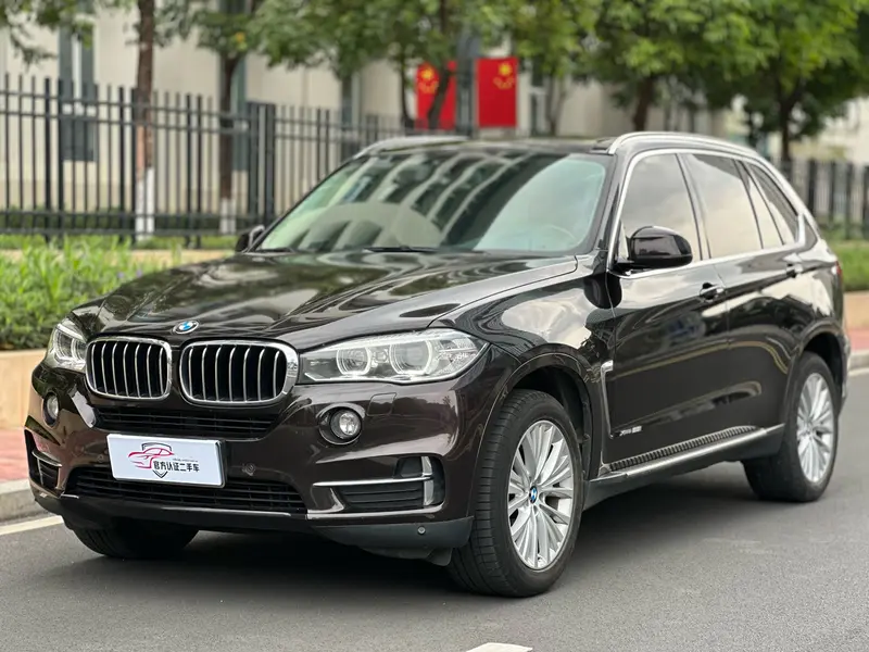 BMW X5 — фото 1
