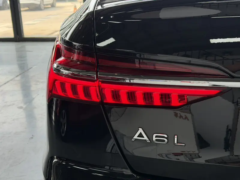 Audi A6L — фото 5