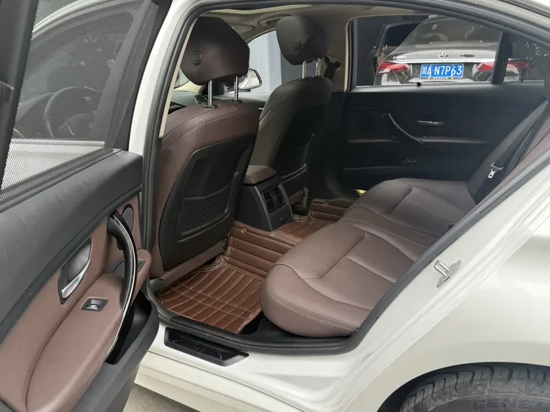 BMW 3 Series — фото 12