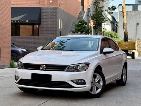 Volkswagen Lamando 2015 230TSI DSG