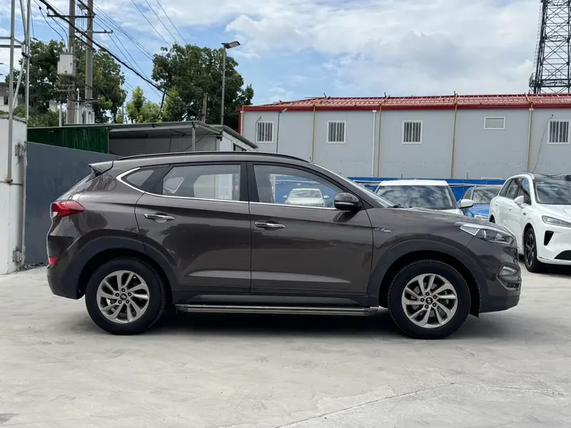 Hyundai Tucson 1.6 T 2 WD — фото 8