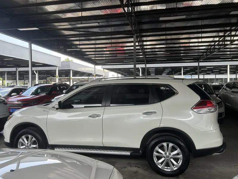 Nissan X-Trail — фото 4