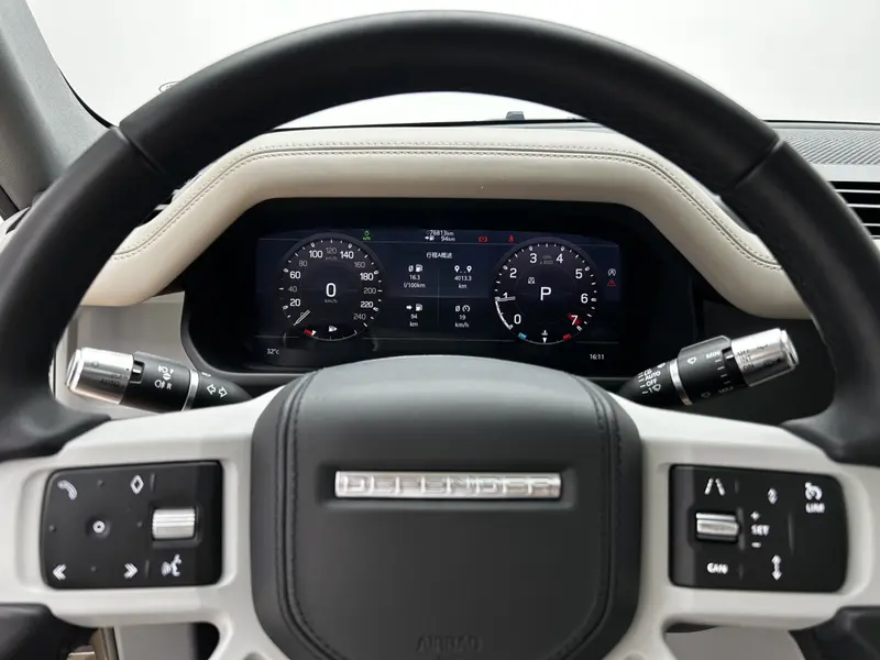 Land Rover Defender — фото 8