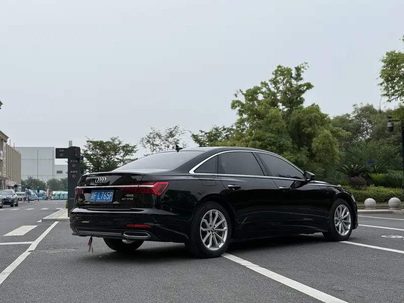 Audi A6L — фото 6